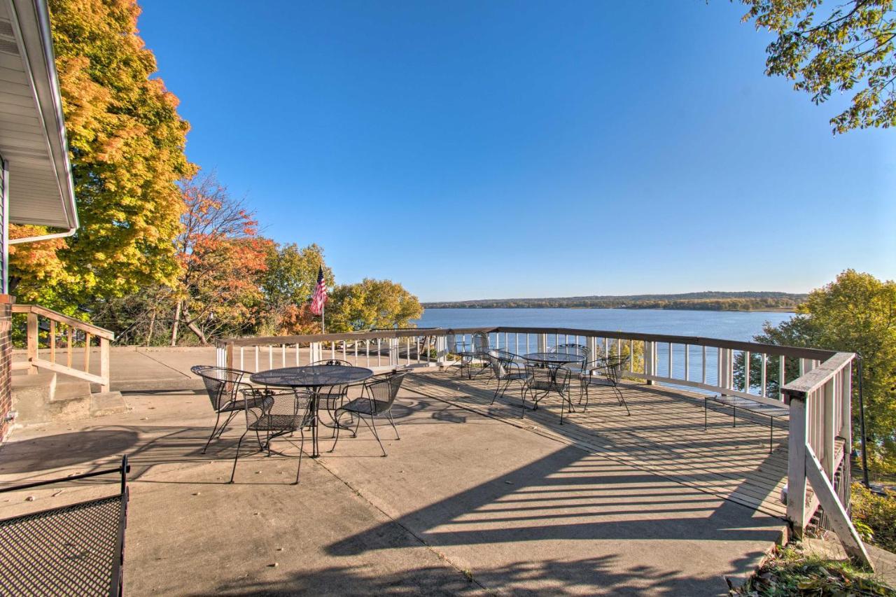 Watch The Sunrise At This Quaint Lake-View Cottage Peoria Exterior foto